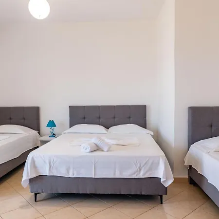 Nefeli Apartmanhotel *