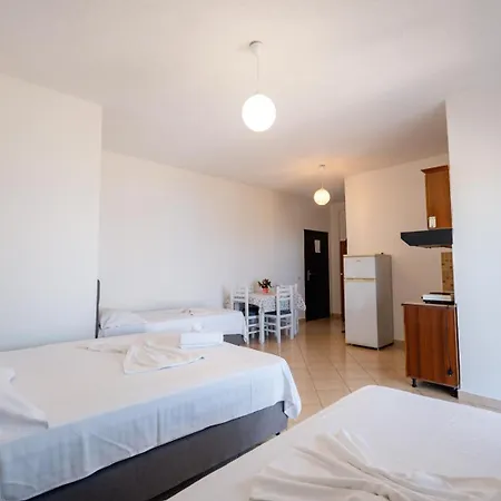 Nefeli Apartmanhotel *