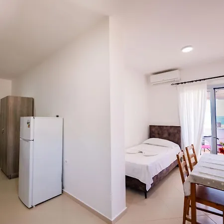 Nefeli Apartmanhotel