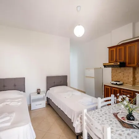 Nefeli Apartmanhotel Borsh